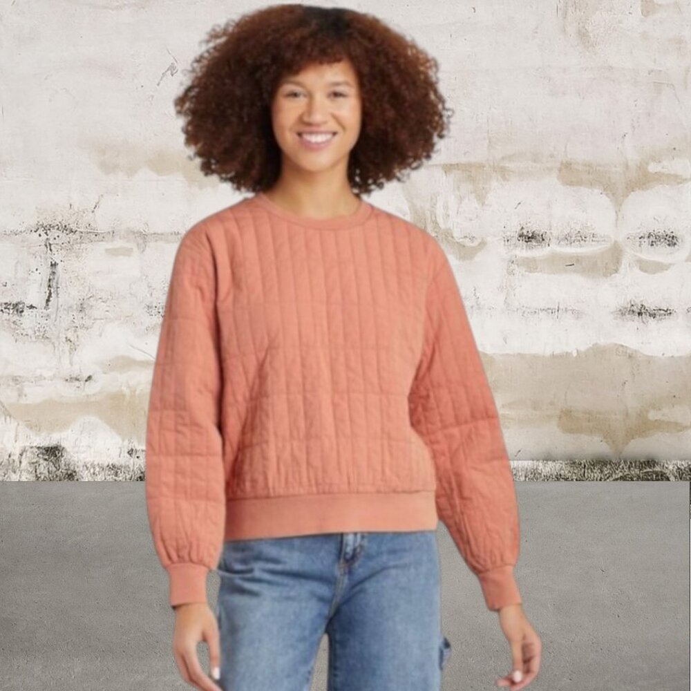 Universal Thread Women's Apricot Quilted Pullover Top Size Medium